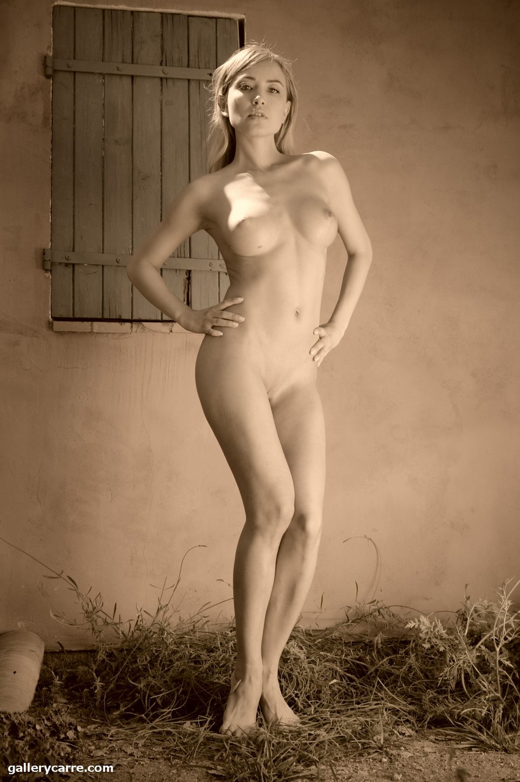 Lia May Poses Naked Outdoors