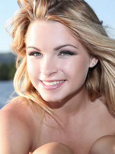 Malinda Summer On A Boat From Watch4Beauty