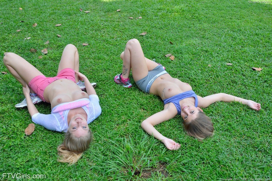 Nicole And Veronica Kapiolani Park