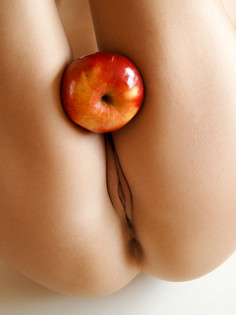 Vanessa Apples From Errotica Archives